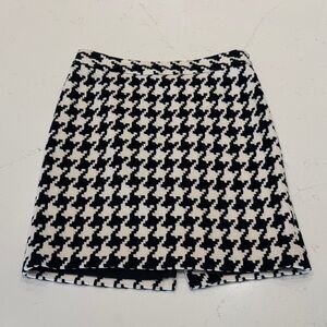 White House Black Market Houndstooth Pencil Skirt